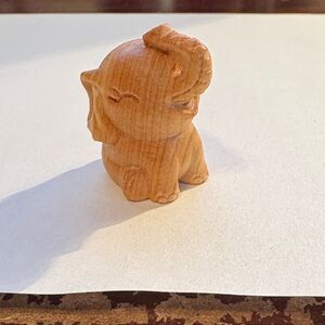 Handcrafted Wooden Elephant Figurine NEW 1 in L x .75 in W Small